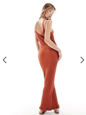 Knit strappy v neck midaxi dress in terracotta